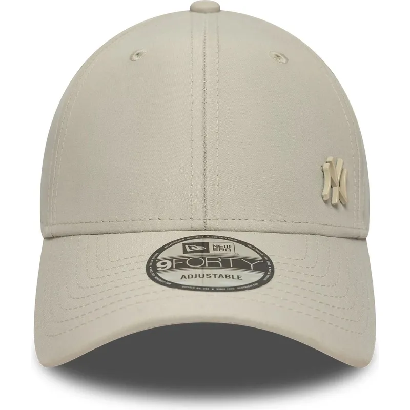 verstellbare-beige-gebogene-kappe-9forty-tonal-flawless-der-new-york-yankees-mlb-von-new-era