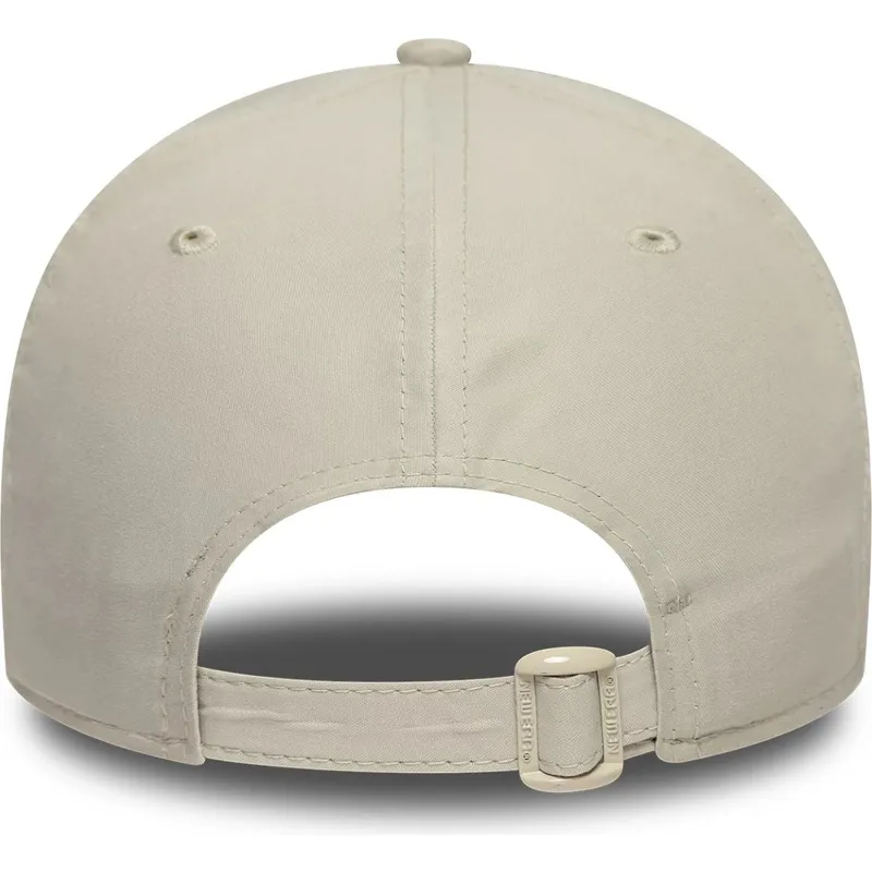 beige-gebogene-verstellbare-9forty-tonal-flawless-kappe-der-new-york-yankees-mlb-von-new-era