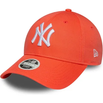 New Era New York Yankees MLB 9FORTY League Essential justerbar orange kurvkeps för dam