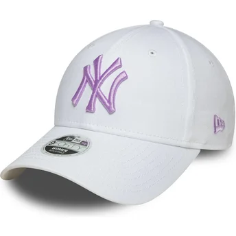 New Era New York Yankees MLB 9FORTY League Essential vit justerbar damkeps med böjd skärm och lila logotyp
