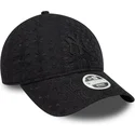 justerbar-svart-bojd-keps-for-kvinnor-med-svart-logotyp-9twenty-broderi-av-new-york-yankees-mlb-fran-new-era