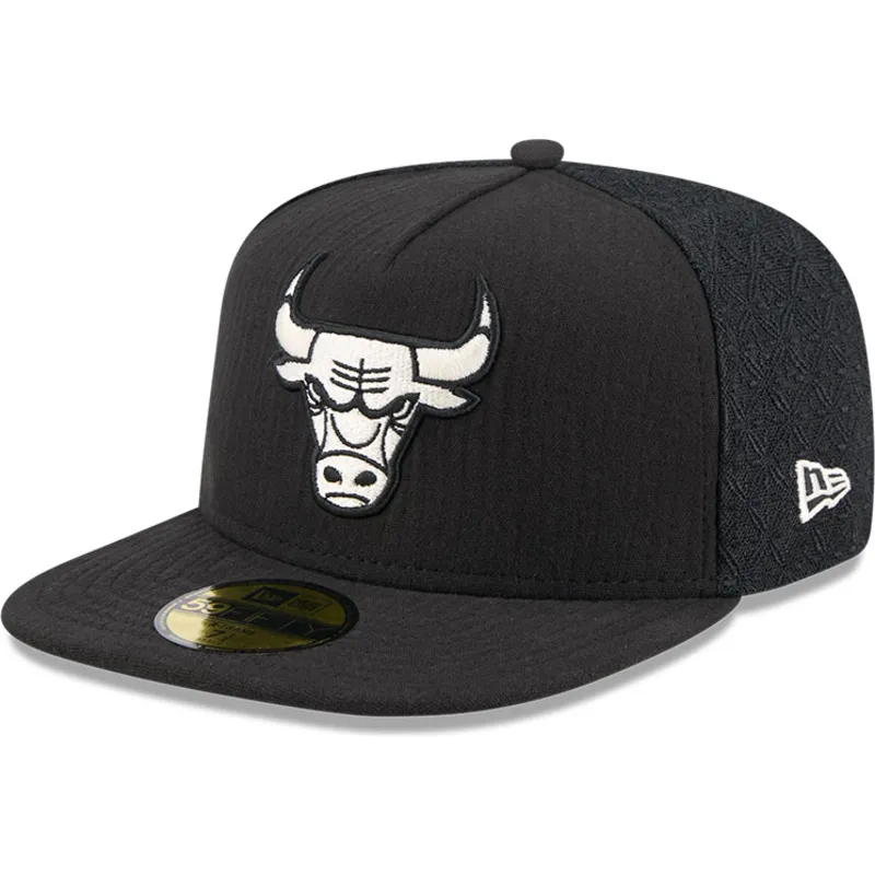 czarna-dopasowana-czapka-z-plaskim-daszkiem-59fifty-day-a-frame-chicago-bulls-nba-new-era