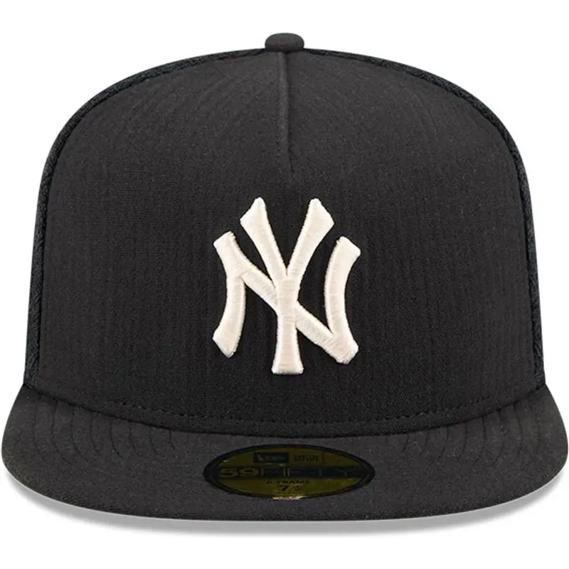 svart-platt-keps-justerad-59fifty-day-a-frame-fran-new-york-yankees-mlb-av-new-era