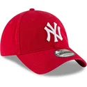 czerwona-regulowana-czapka-z-zakrzywionym-daszkiem-9twenty-core-classic-new-york-yankees-mlb-od-new-era