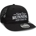 svart-justerbar-truckerkeps-9fifty-running-retro-crown-fran-new-era