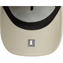 beige-bojd-snapback-keps-med-beige-e-frame-tonal-outline-logotyp-av-los-angeles-lakers-nba-fran-new-era
