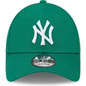 grune-gebogene-verstellbare-damen-cap-9forty-league-essential-der-new-york-yankees-mlb-von-new-era