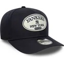 casquette-courbee-bleue-marine-snapback-9seventy-stretch-snap-patch-new-york-yankees-mlb-new-era