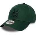 casquette-courbee-verte-ajustable-avec-logo-vert-9forty-league-essential-new-york-yankees-mlb-new-era