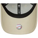 casquette-courbee-beige-ajustable-avec-logo-vert-9forty-league-essential-oakland-athletics-mlb-new-era