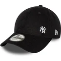 czarna-zakrzywiona-regulowana-czapka-9forty-flawless-cord-new-york-yankees-mlb-od-new-era