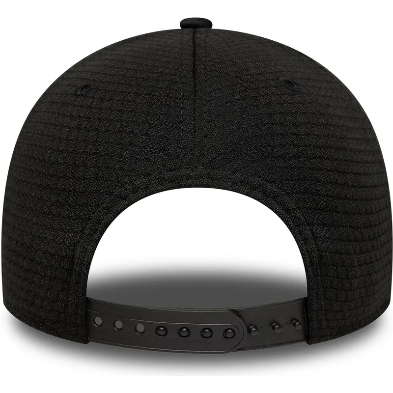 czarna-zakrzywiona-czapka-snapback-9forty-flawless-mesh-new-york-yankees-mlb-new-era