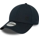granatowa-czapka-z-daszkiem-typu-snapback-z-niebieskim-logo-9forty-flawless-mesh-new-york-yankees-mlb-od-new-era