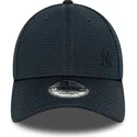 morkbla-snapback-keps-med-bojd-skarm-och-bla-logotyp-9forty-flawless-mesh-new-york-yankees-mlb-fran-new-era
