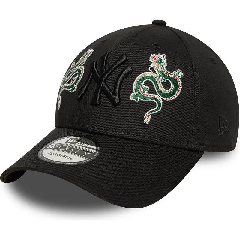 svart-justerbar-bojd-keps-med-svart-logo-9forty-icon-dragon-av-new-york-yankees-mlb-fran-new-era