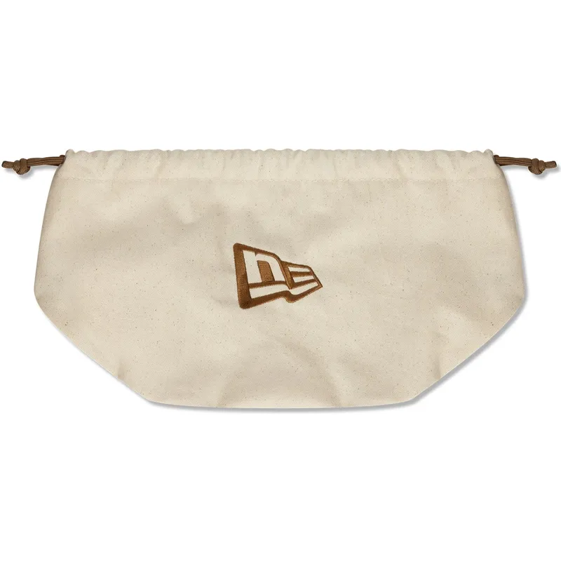 gorra-curva-negra-ajustable-9twenty-leather-de-new-york-yankees-mlb-de-new-era