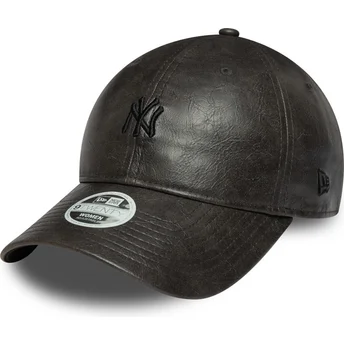 Czarna zakrzywiona czapka z daszkiem regulowana dla kobiet z czarnym logo 9TWENTY Tonal New York Yankees MLB od New Era