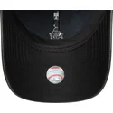 czarna-zakrzywiona-regulowana-czapka-dla-kobiet-z-czarnym-logo-9twenty-tonal-new-york-yankees-mlb-od-new-era