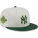 casquette-plate-beige-et-verte-ajustee-59fifty-clr-dvlp-new-york-yankees-mlb-new-era