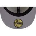 casquette-plate-beige-et-noire-ajustee-59fifty-clr-dvlp-new-york-yankees-mlb-new-era