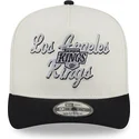 czapka-z-daszkiem-bezowo-czarna-snapback-9fifty-a-frame-chainstitch-los-angeles-kings-nhl-od-new-era