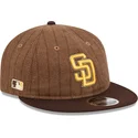 verstellbare-braune-flat-brim-cap-9fifty-retro-crown-wool-pinstripe-der-san-diego-padres-mlb-von-new-era