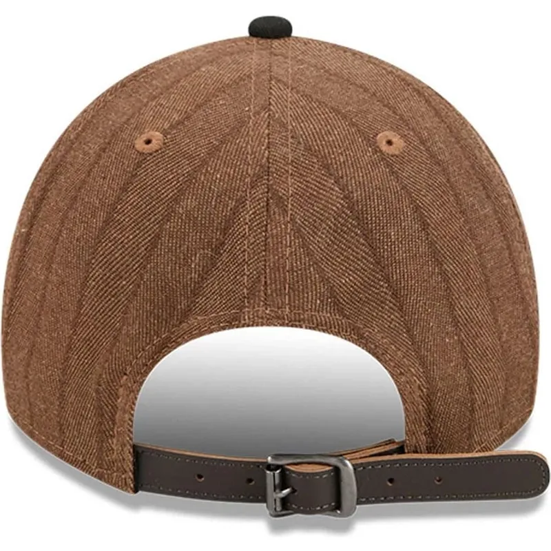 brun-och-svart-justerbar-kurvad-keps-9twenty-a-frame-wool-pinstripe-fran-chicago-white-sox-mlb-av-new-era