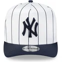 new-york-yankees-mlb-new-era-9fifty-a-frame-satin-pinstripe-vit-och-marinbla-snapback-kurvkeps