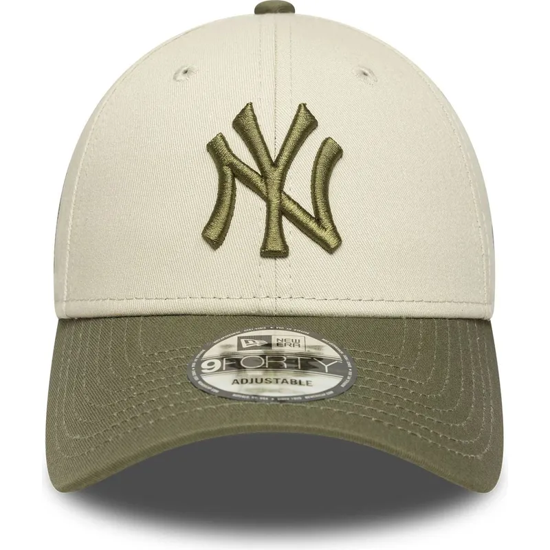 verstellbare-beige-grune-9forty-side-patch-kappe-der-new-york-yankees-mlb-von-new-era