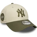 bezowo-zielona-czapka-z-daszkiem-regulowana-9forty-side-patch-new-york-yankees-mlb-od-new-era