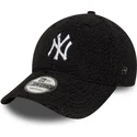 casquette-courbee-noire-ajustable-9forty-winter-borg-new-york-yankees-mlb-new-era