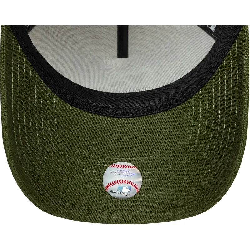 beige-und-grune-snapback-kappe-9forty-e-frame-world-series-patch-der-los-angeles-dodgers-mlb-von-new-era