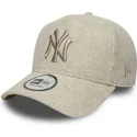 beige-bojd-snapbackkeps-med-logotyp-beige-9forty-e-frame-melton-new-york-yankees-mlb-fran-new-era