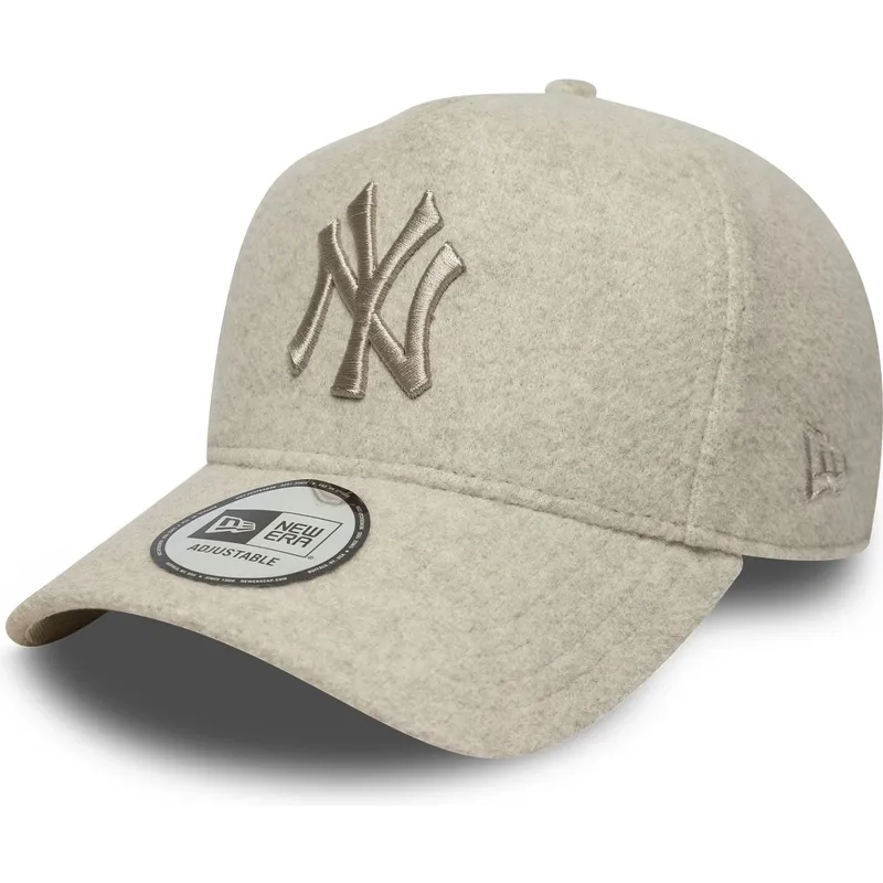 bezowa-zakrzywiona-czapka-snapback-z-bezowym-logo-9forty-e-frame-melton-new-york-yankees-mlb-new-era