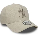 beige-bojd-snapback-keps-med-beige-logotyp-9forty-e-frame-melton-fran-new-york-yankees-mlb-fran-new-era