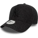 new-era-new-york-yankees-mlb-9forty-e-frame-melton-svart-snapback-keps-med-bojd-skarm-och-svart-logotyp