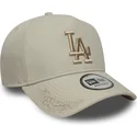 beige-bojd-snapbackkeps-med-beige-los-angeles-dodgers-mlb-logotyp-9forty-e-frame-tonal-icon-fran-new-era