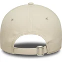 beige-verstellbare-kappe-west-village-9twenty-wordmark-von-new-era