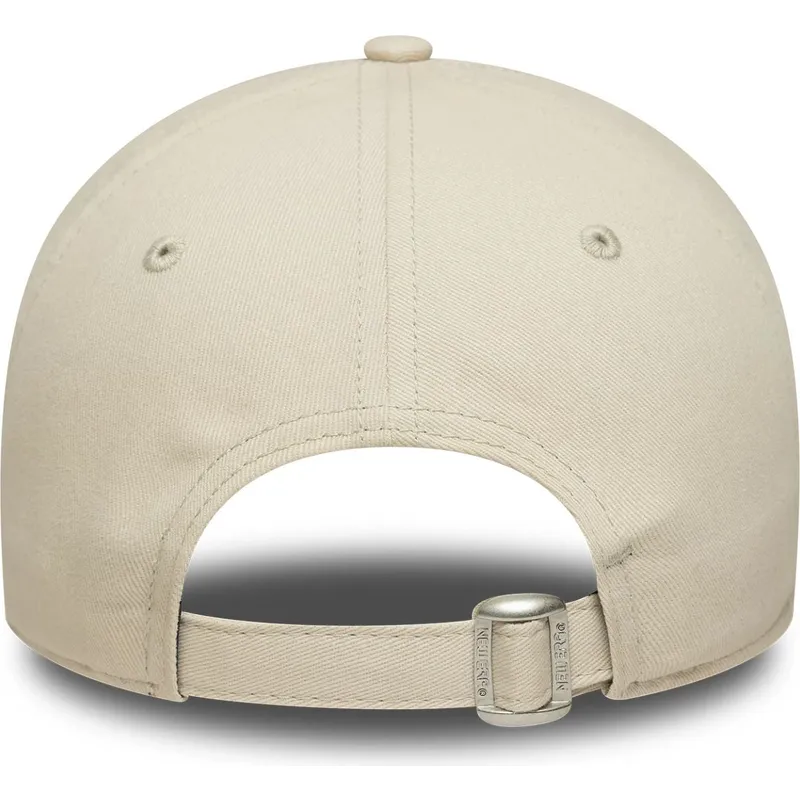 bezowa-regulowana-czapka-z-zakrzywionym-daszkiem-west-village-9twenty-wordmark-new-era