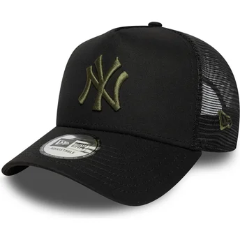 New Era Green Logo A Frame League Essential New York Yankees MLB Black Trucker Hat