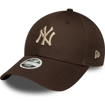 Verstellbare braune Damen-Cap mit gebogenem Schirm und beigem Logo 9FORTY League Essential der New York Yankees MLB von New Era