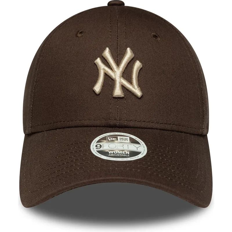 brazowa-regulowana-czapka-z-daszkiem-dla-kobiet-z-bezowym-logo-9forty-league-essential-new-york-yankees-mlb-new-era