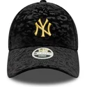 new-era-new-york-yankees-mlb-9forty-leo-velour-metallic-svart-justerbar-keps-for-kvinnor-med-gul-logotyp