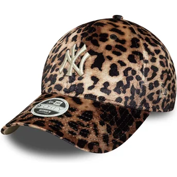 New Era Curved Brim Women 9FORTY Leo Velour New York Yankees MLB Leopard Adjustable Cap