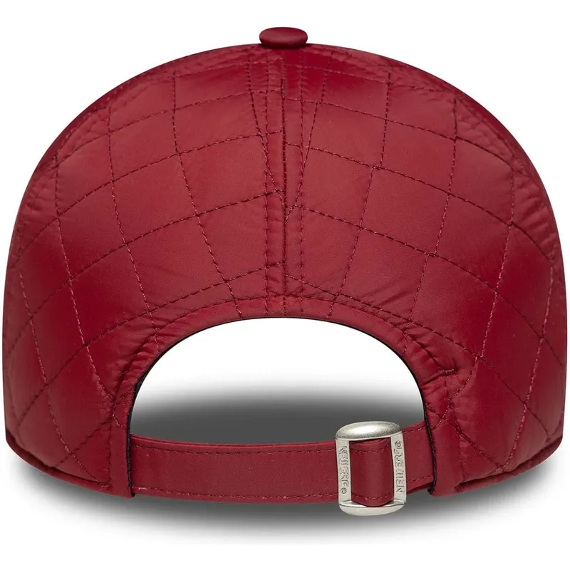 verstellbare-rote-damenkappe-mit-gebogenem-schirm-und-rotem-logo-9twenty-padded-der-new-york-yankees-mlb-von-new-era