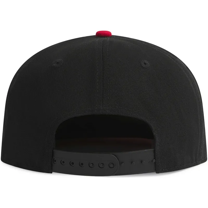 czapka-z-plaskim-daszkiem-czarno-czerwona-snapback-graffiti-logo-and1