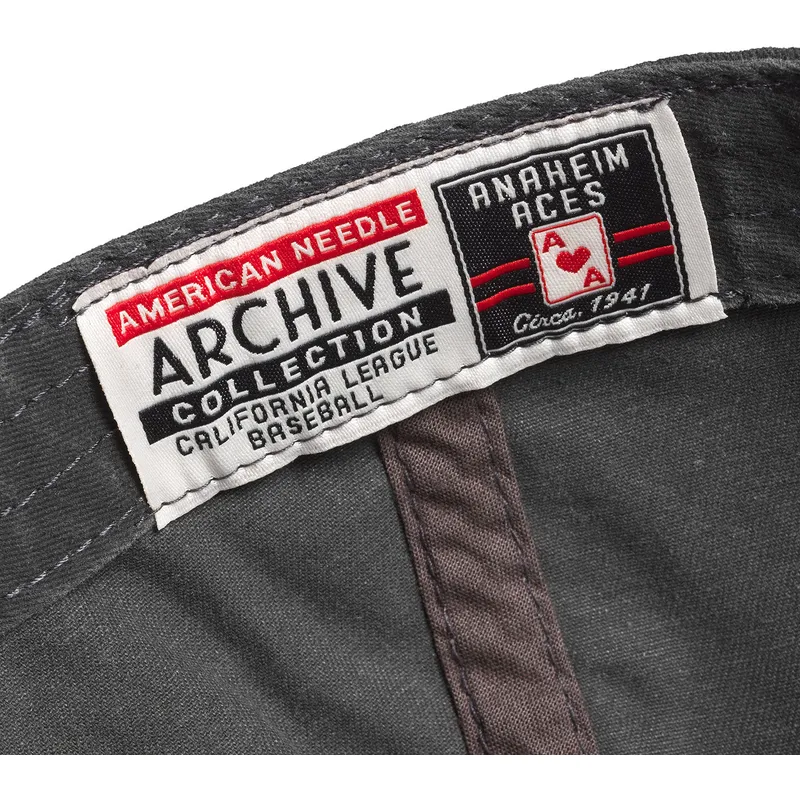 casquette-courbee-bleue-marine-et-rouge-ajustable-anaheim-aces-archive-american-needle