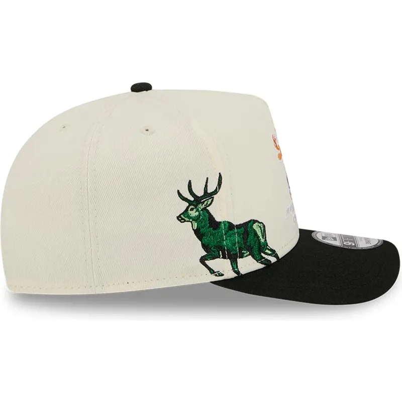 beige-und-schwarze-gebogene-snapback-kappe-9fifty-a-frame-precurved-hardwood-classics-der-milwaukee-bucks-nba-von-new-era