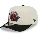 beige-och-svart-bojd-keps-snapback-9fifty-a-frame-precurved-hardwood-classics-toronto-raptors-nba-fran-new-era
