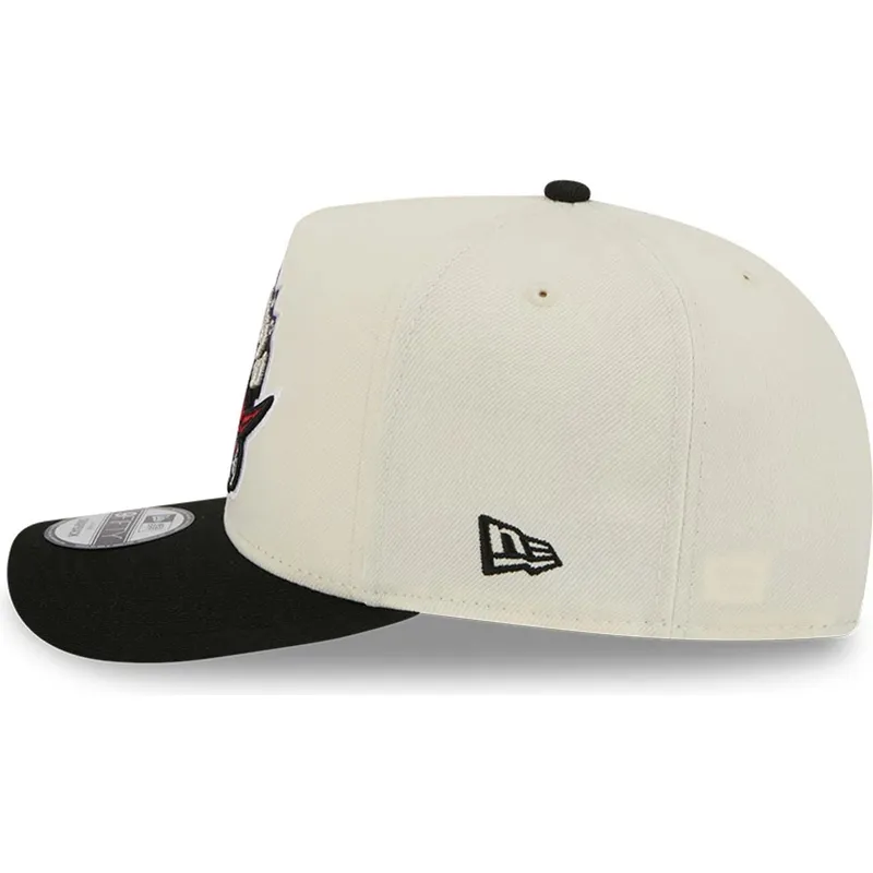 beige-und-schwarze-snapback-kappe-9fifty-a-frame-precurved-hardwood-classics-der-toronto-raptors-nba-von-new-era